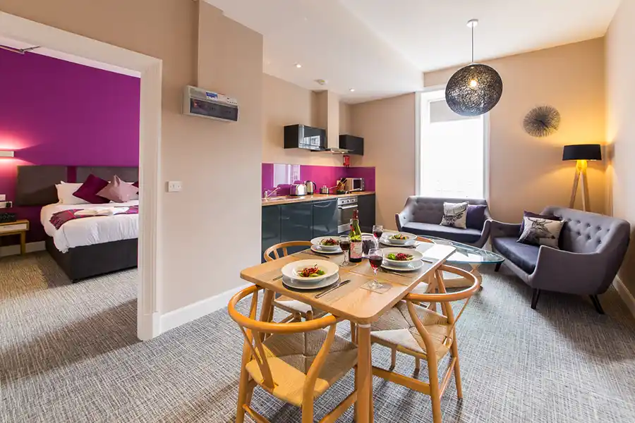 Edinburgh 2 Bedroom Plus Lounge